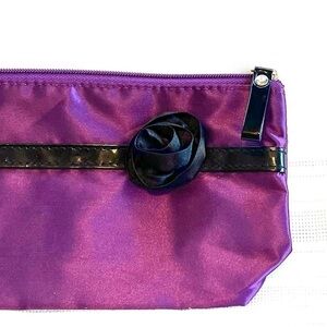 💋3/$18💋4/$20 Lancome Purple Makeup‎ Bag Black Rose Faux Leather Black Trim EUC